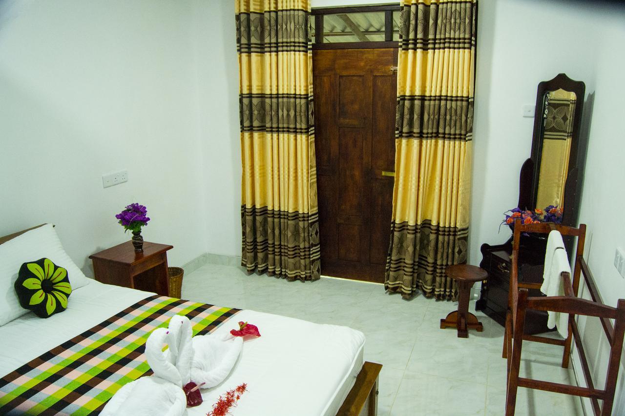 Senura Home Stay Sigiriya Eksteriør billede